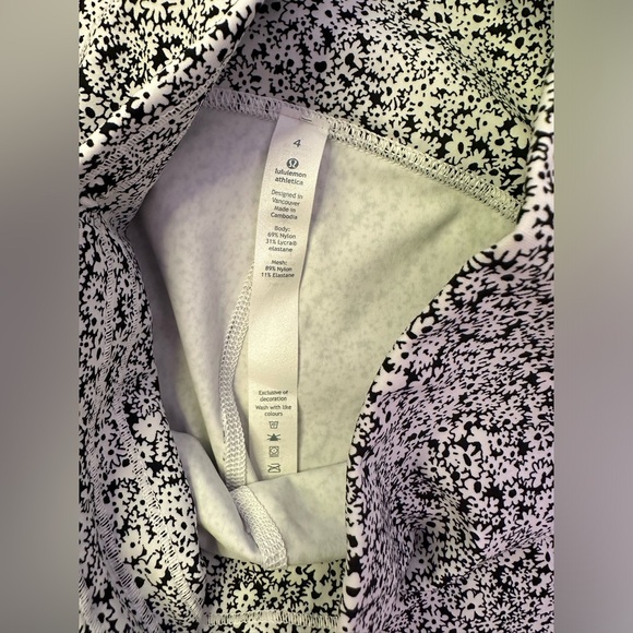 Rare Lululemon Train Times Short Ditsy Daisy NWT Size 4 - Picture 8 of 11